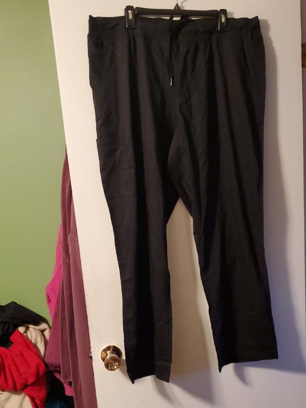Like New Size 2X "Med Couture" Yoga Cargo Black Scrub Pant.